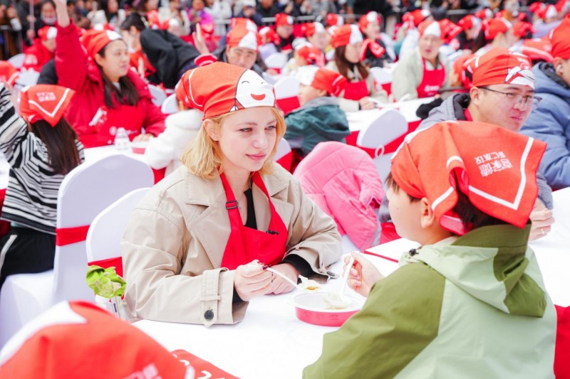 喜家德吉尼斯挑战解锁孝敬长辈的方式