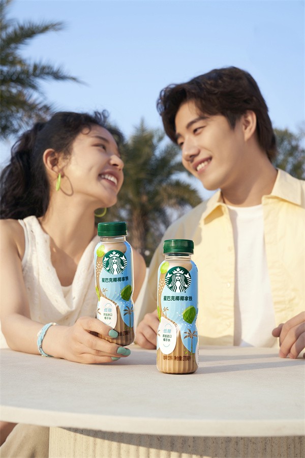 瓶装星巴克全新上市，椰香咖醇，风味层层